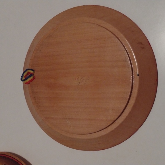 Hand Painted Romanian Romania Wooden Portrait Plates Woman Vlad Dracula Romania - Picture 11 of 16